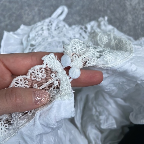 Days stay the same romper - Picture 4 of 4